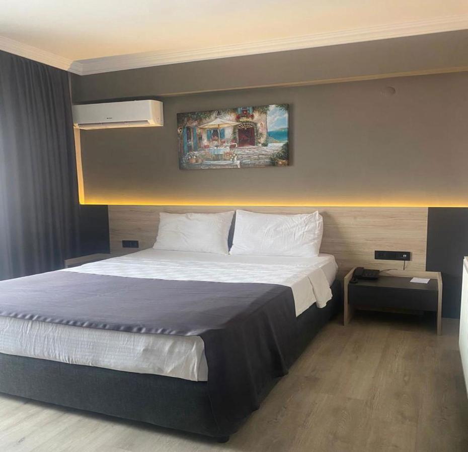 Grand Faik Hotel Çeşme Eksteriør bilde