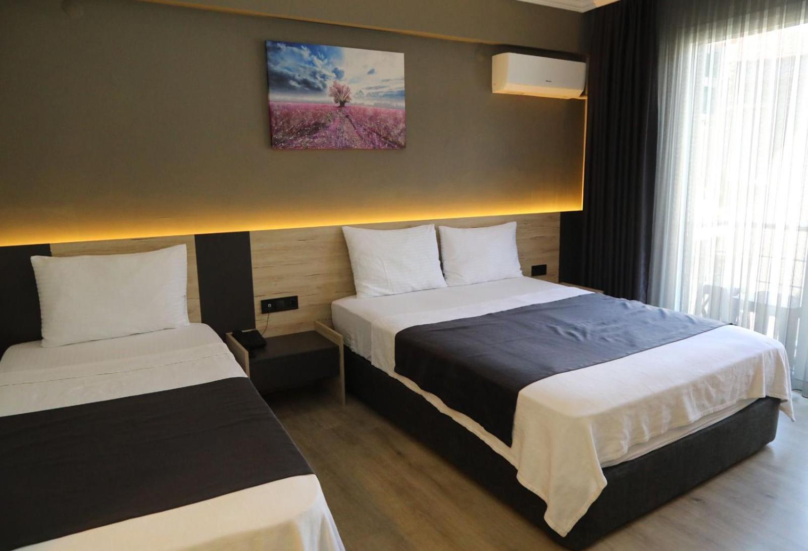 Grand Faik Hotel Çeşme Eksteriør bilde