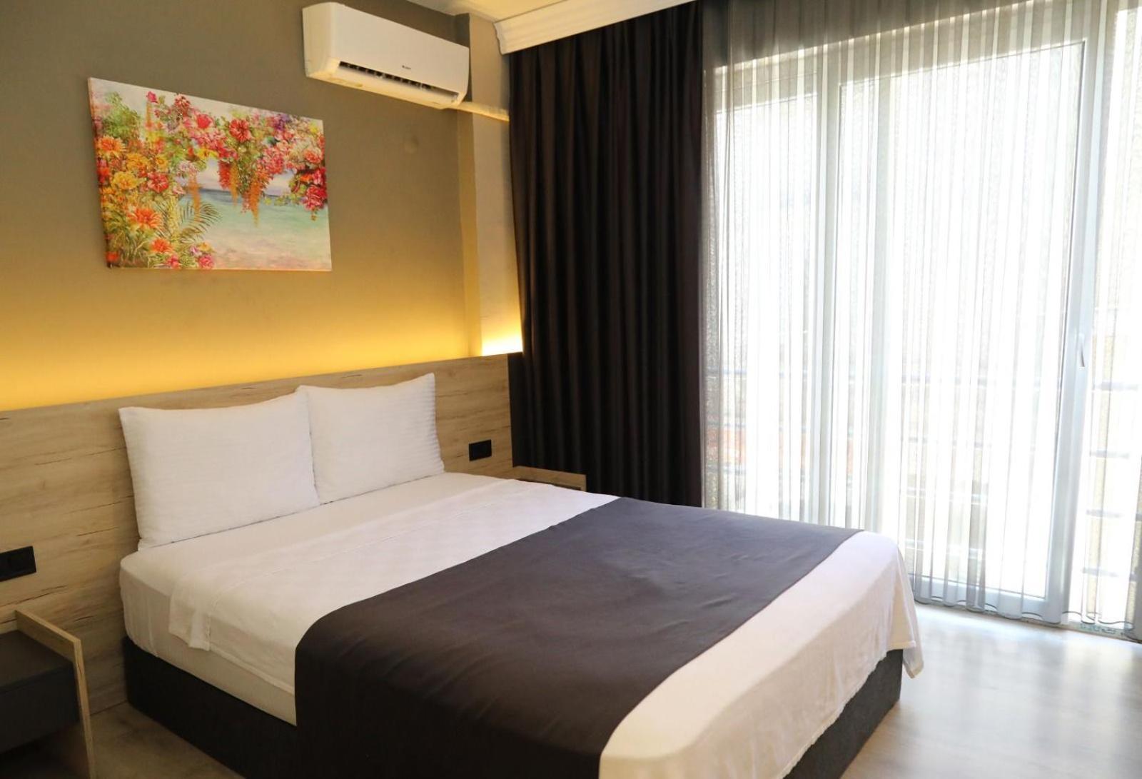 Grand Faik Hotel Çeşme Eksteriør bilde