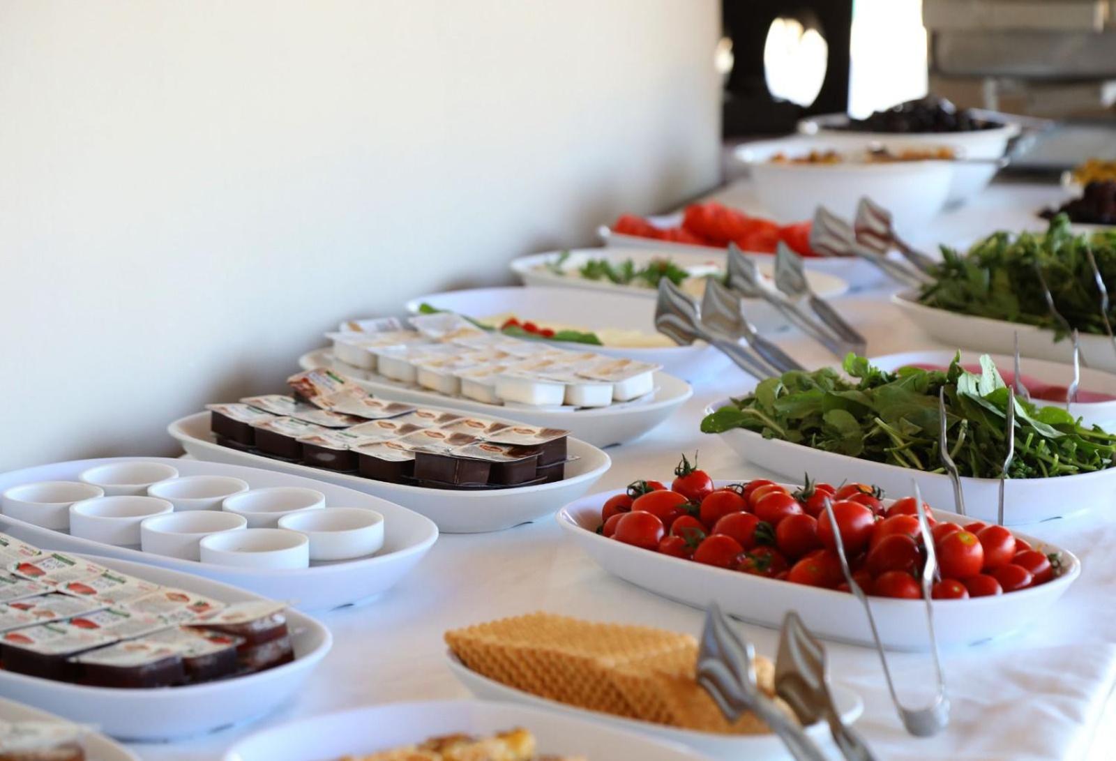 Grand Faik Hotel Çeşme Eksteriør bilde