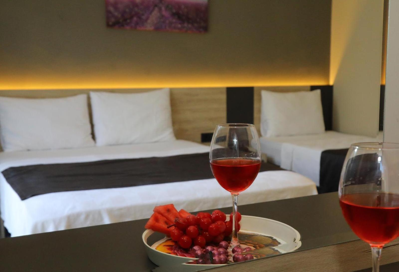 Grand Faik Hotel Çeşme Eksteriør bilde